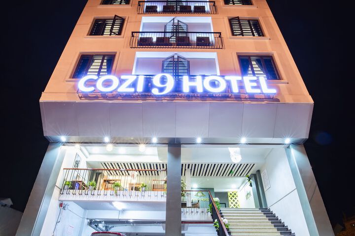 Cozi9 Hotel