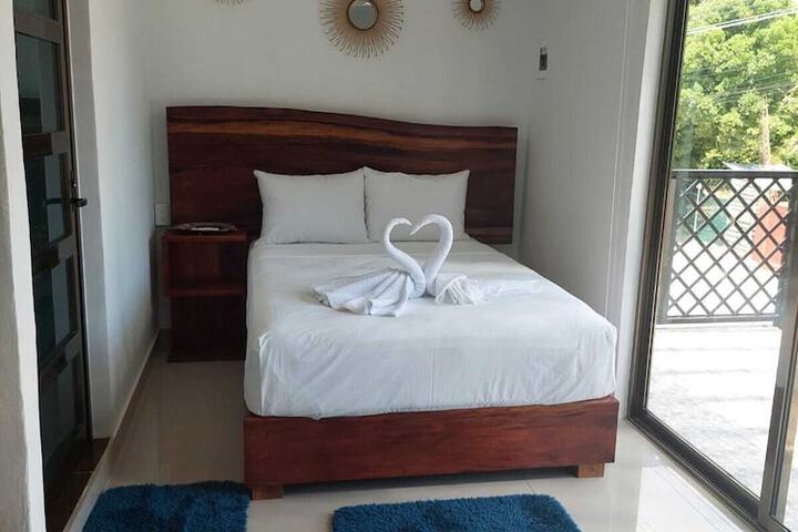 Room 2 of 37