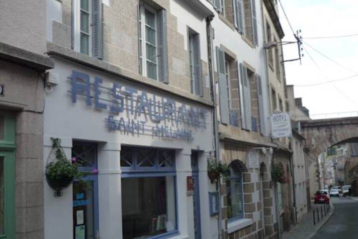 HO TEL RESTAURANT SAINT MELAINE