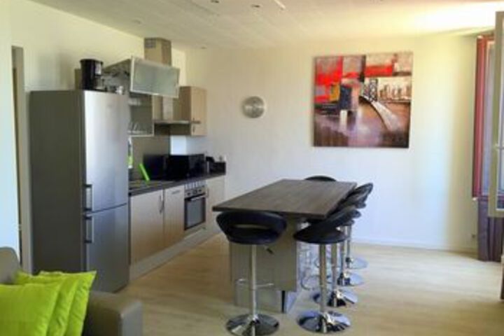 Room 105 of 200