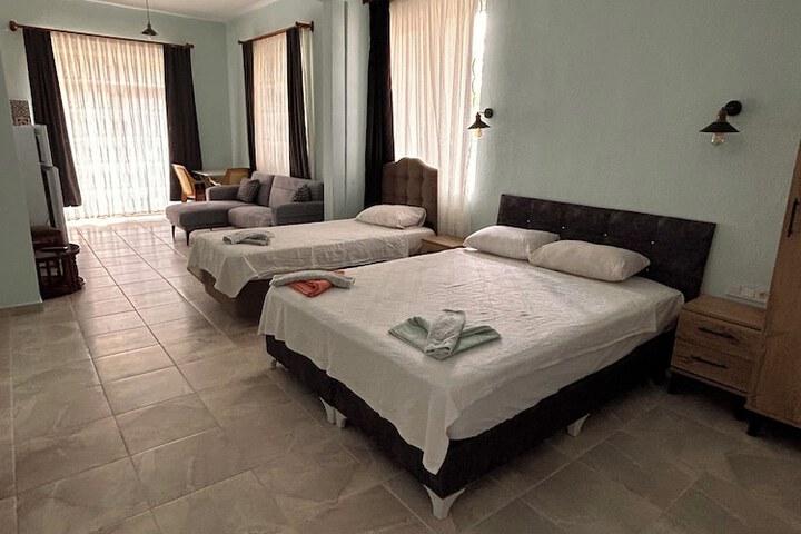 Room 11 of 41