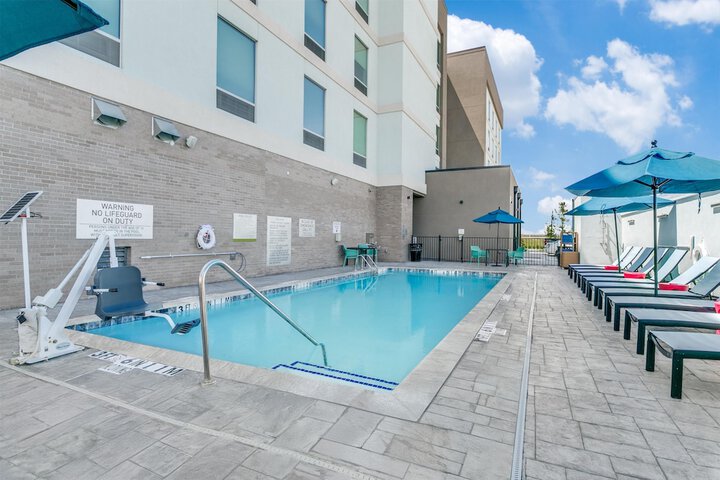 Pool 18 of 23