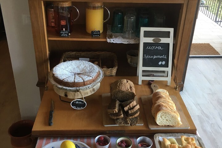 Breakfast/Coffee Service 49 of 71