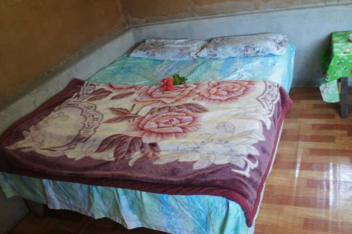Room 5 of 13