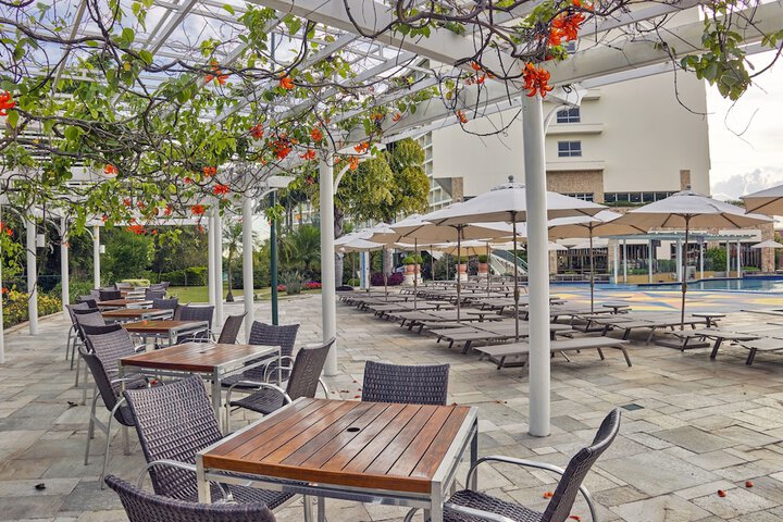 Pool Hotel