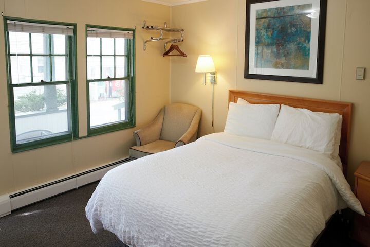 Classic Double Room (7 of 20)