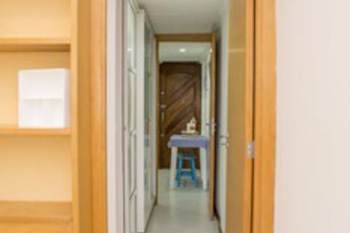 Room 6 of 24