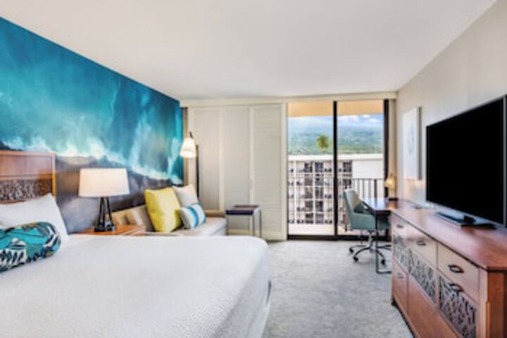 Room 76 of 435