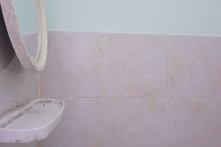 Room 14 of 30