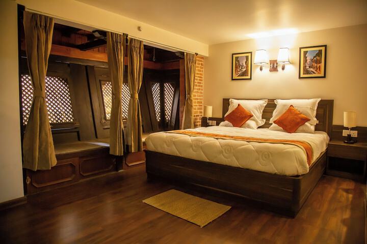 Room 10 of 26