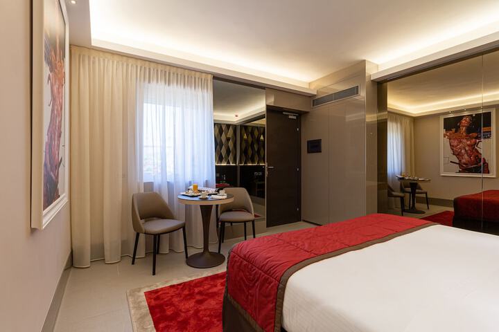 Room 47 of 142
