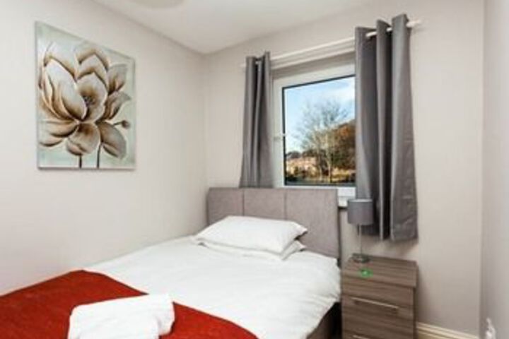 Room 10 of 36