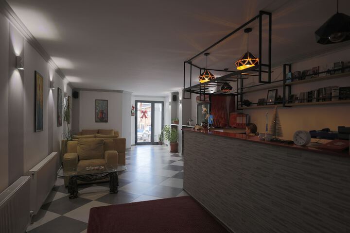 Hotel Interior 6 of 84