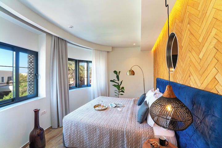 Room 28 of 54