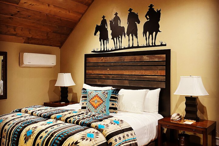 Room 9 of 23