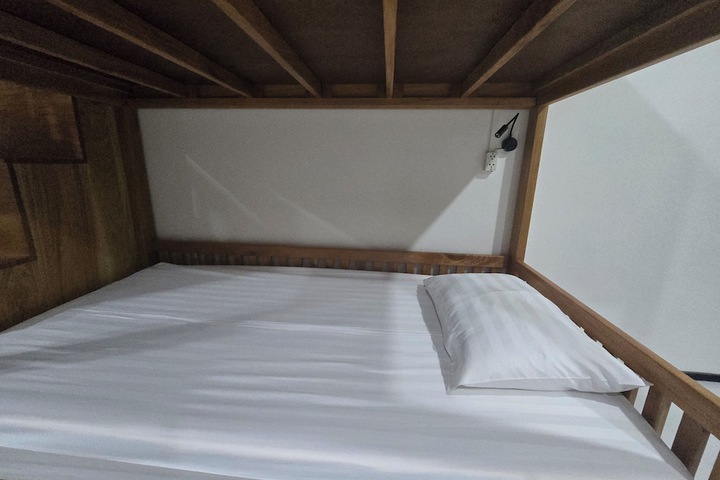 Room 75 of 171