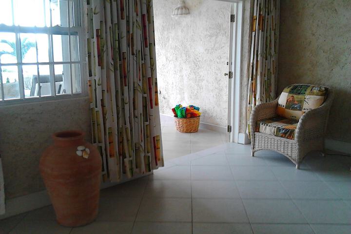 Room 17 of 64