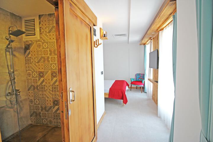 Room 40 of 61