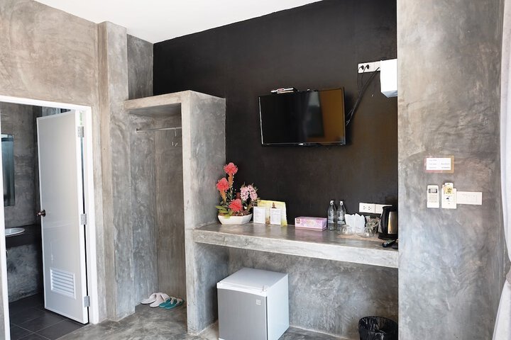 Room 9 of 21