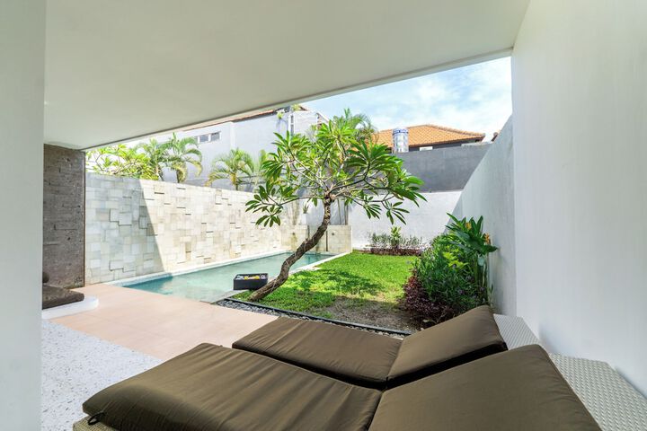 Pools & Facilities
