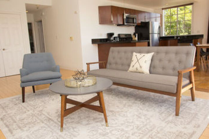 Image of Airy 2BR in Beverly Hills by Sonder