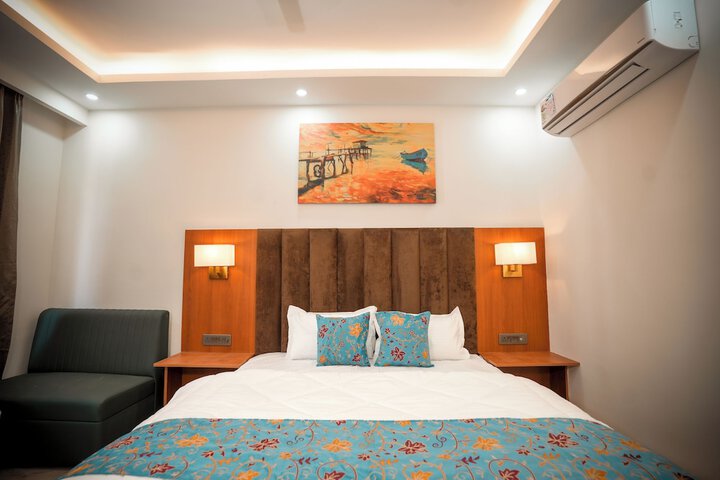 Room 7 of 20
