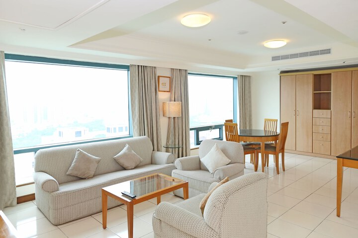 Room 4 of 23