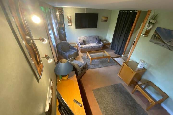 Room 3 of 18