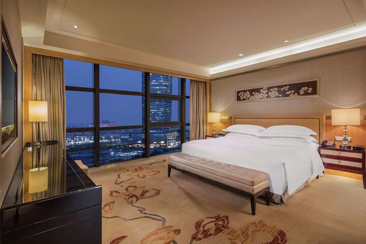 Room 11 of 68