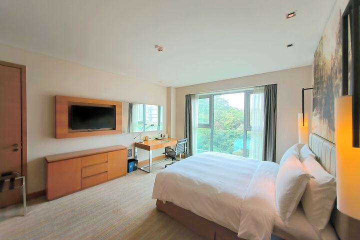 Room 16 of 55