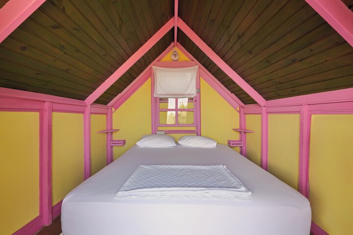 Room 13 of 24