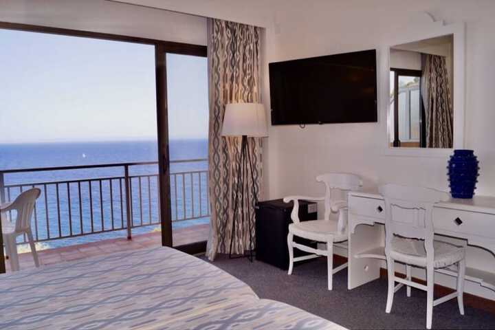 Room 7 of 60