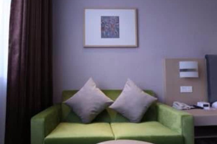 Room 27 of 64