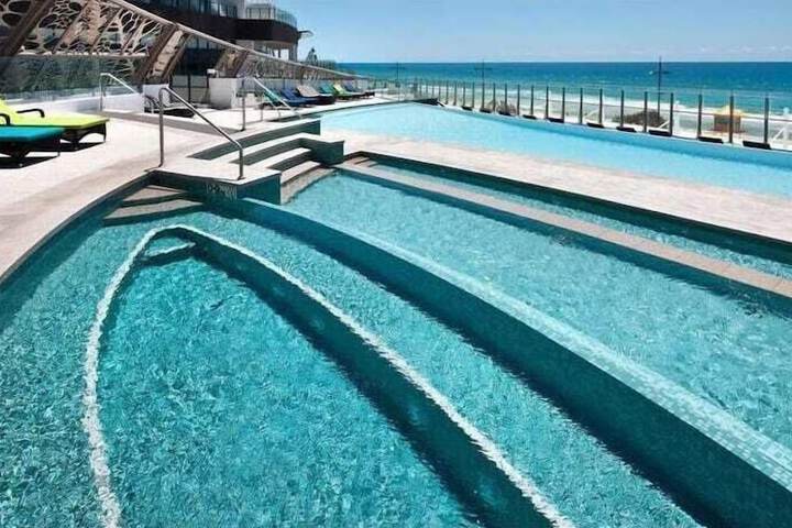Pool 88 of 115