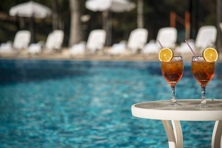 Pool Hotel