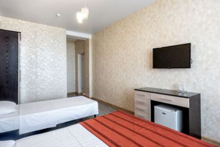 Room 78 of 176
