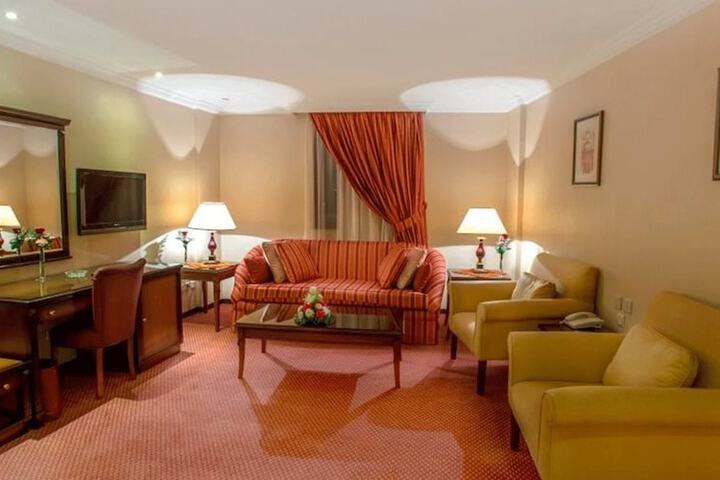 Room 10 of 119