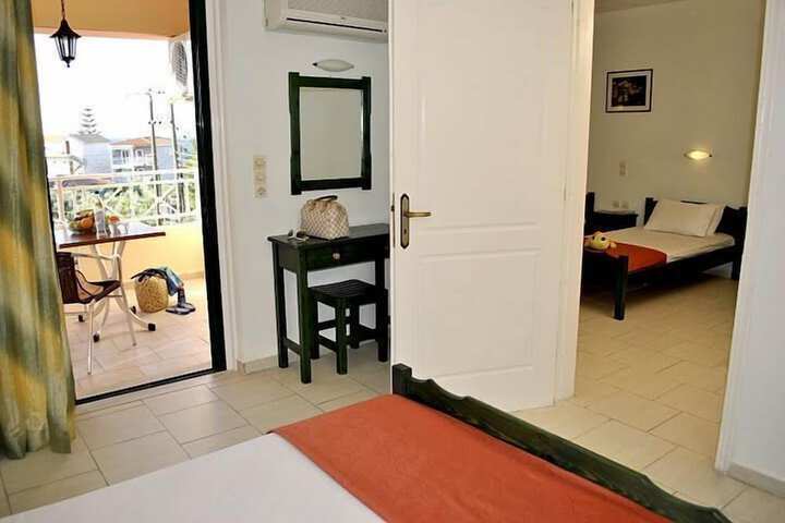 Room 14 of 46