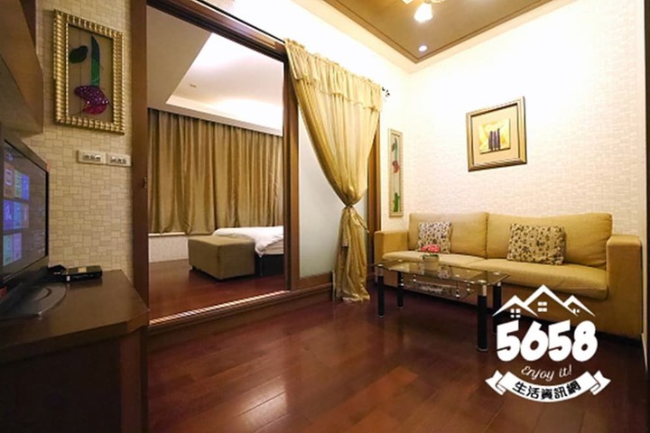 Room 4 of 58