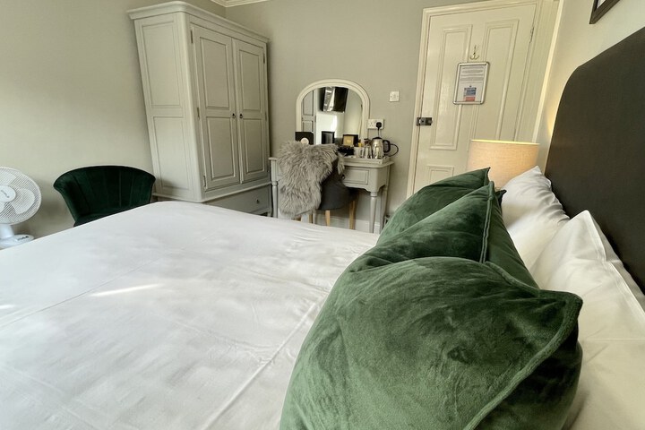 Room 36 of 109