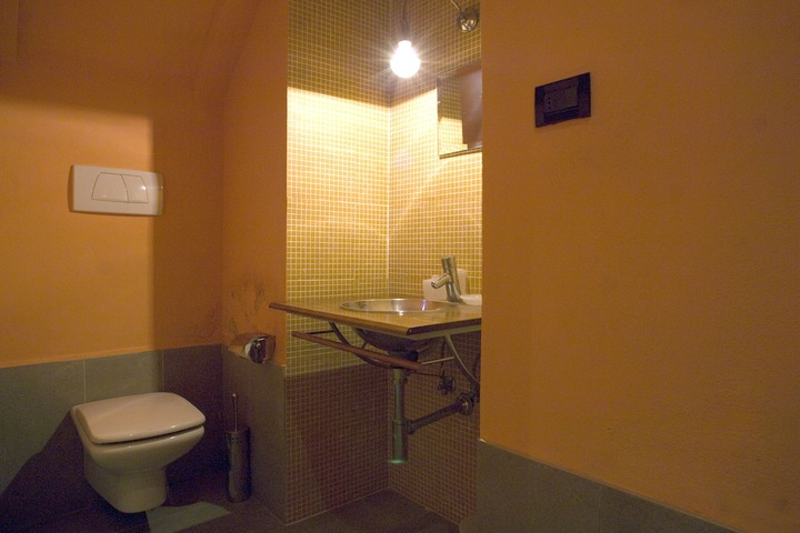 Room 35 of 51