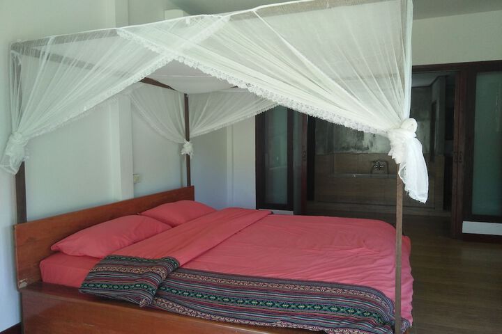 Room 3 of 23
