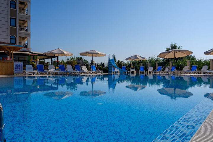 Pool 23 of 51