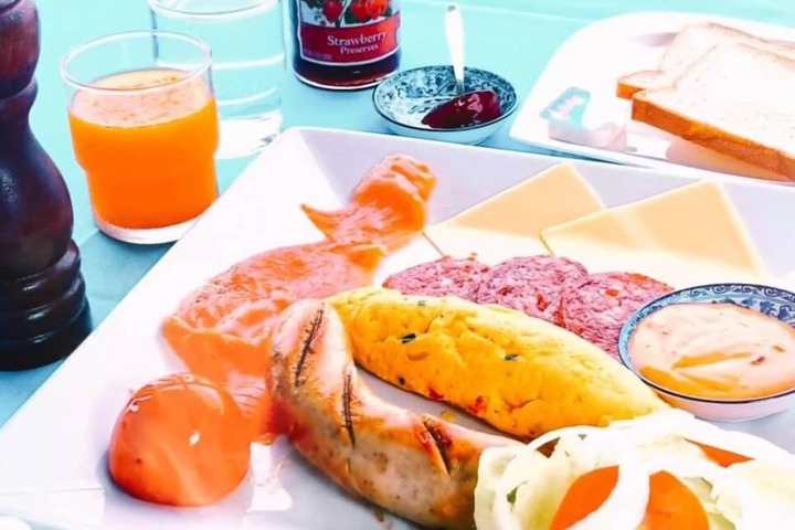 Breakfast meal