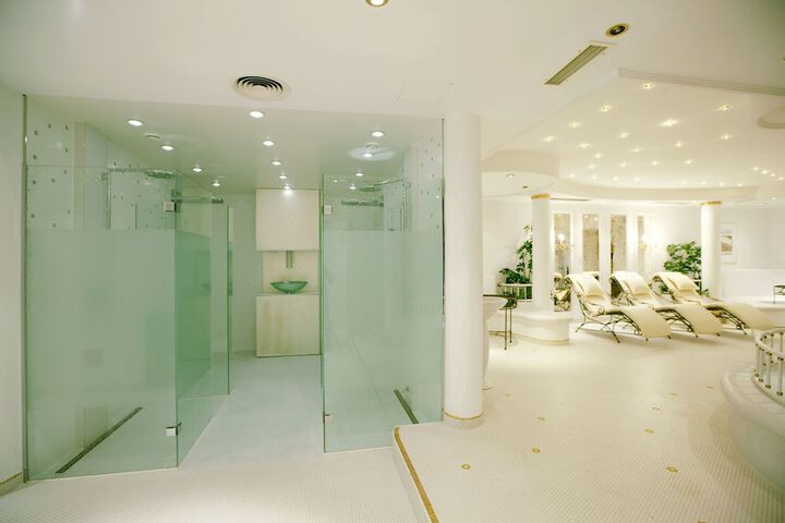 Spa 56 of 128