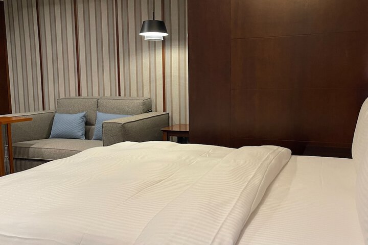 Room 34 of 59