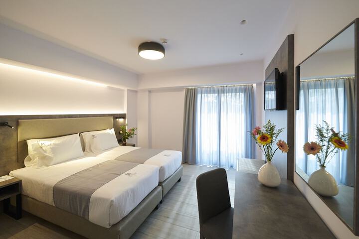 Room 19 of 37
