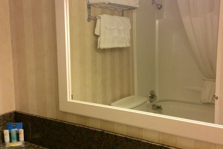Room 15 of 37