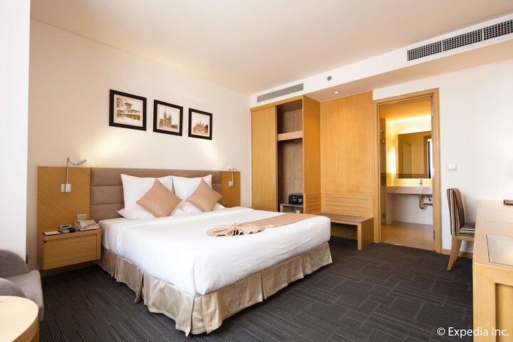 Room 12 of 65