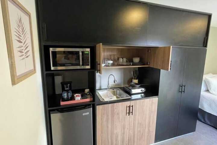 Room 2 of 17